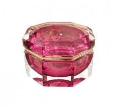 Octagonal faceted Murano glass box with pink sommerso glass core